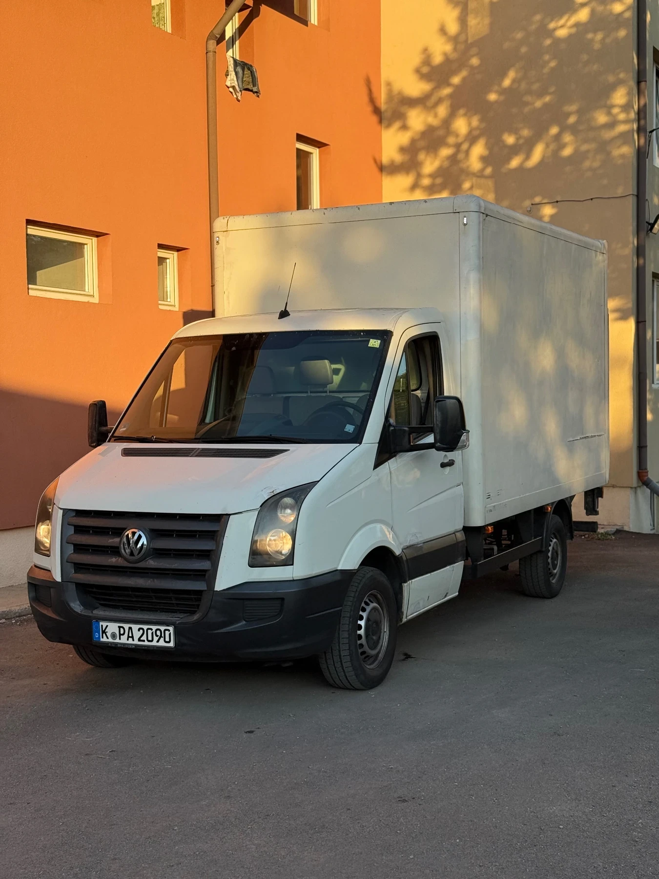 VW Crafter, снимка 2 - Бусове и автобуси - 54495284