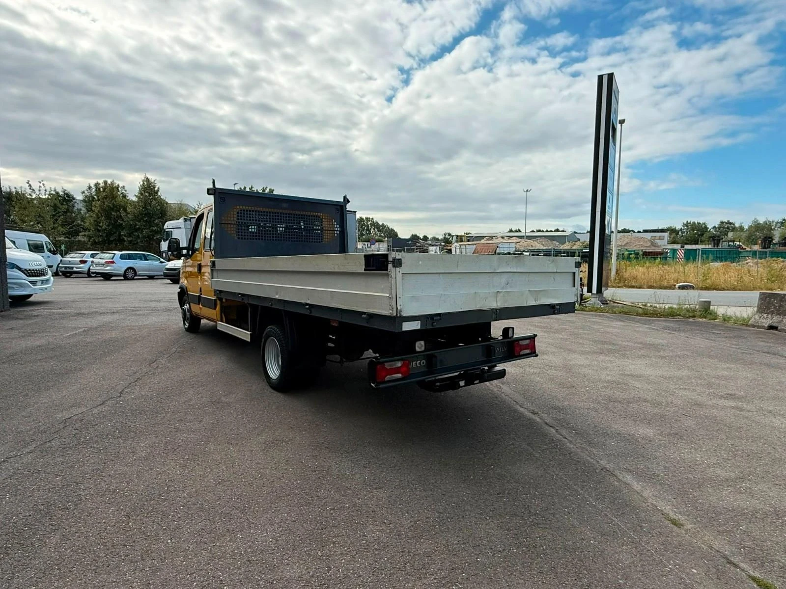 Iveco Daily 40c15* 3.0HPI* 3.5тона* 4.20м.* , снимка 4 - Бусове и автобуси - 55739332
