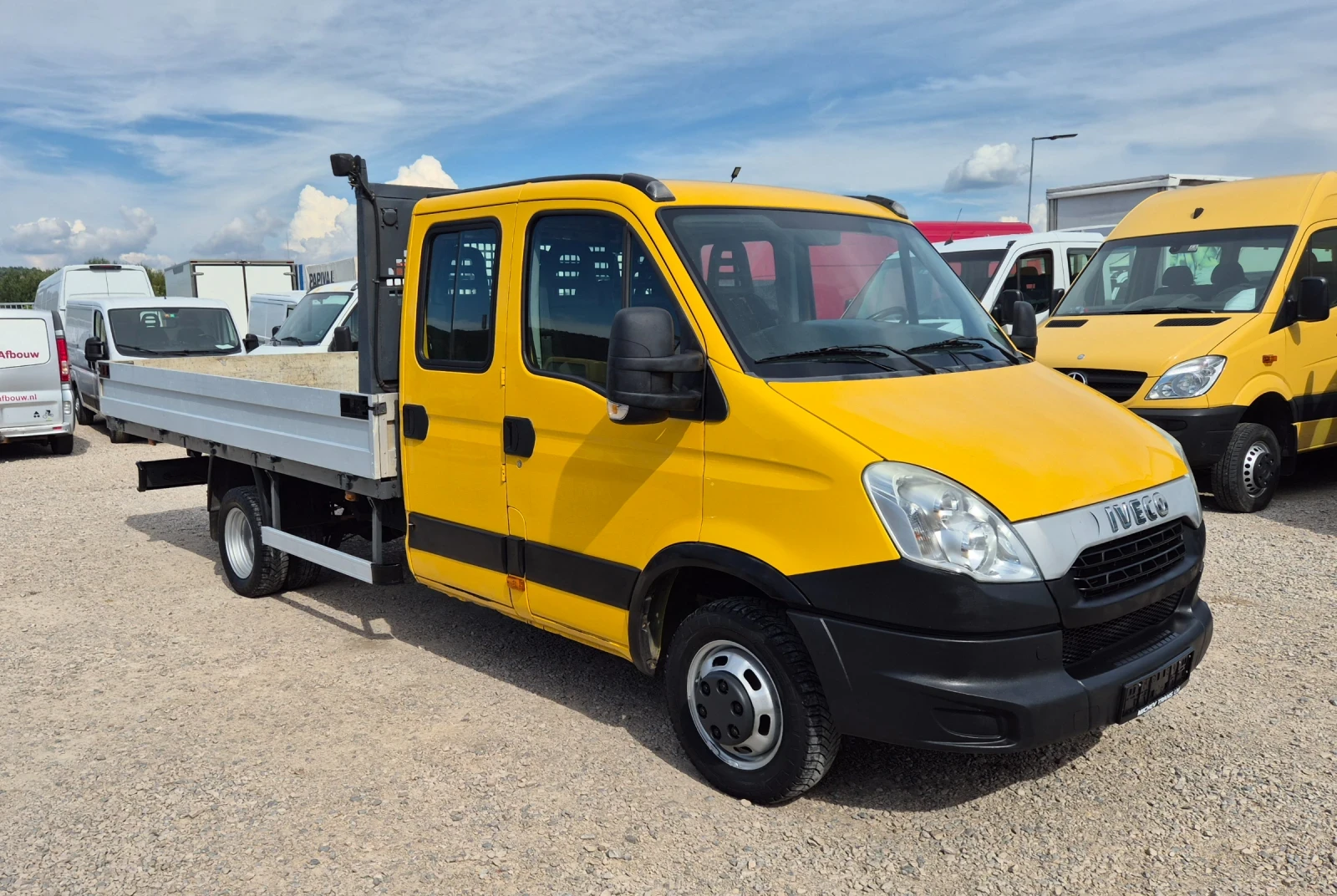 Iveco Daily 40c15* 3.0HPI* 3.5тона* 4.20м.* , снимка 3 - Бусове и автобуси - 55739332