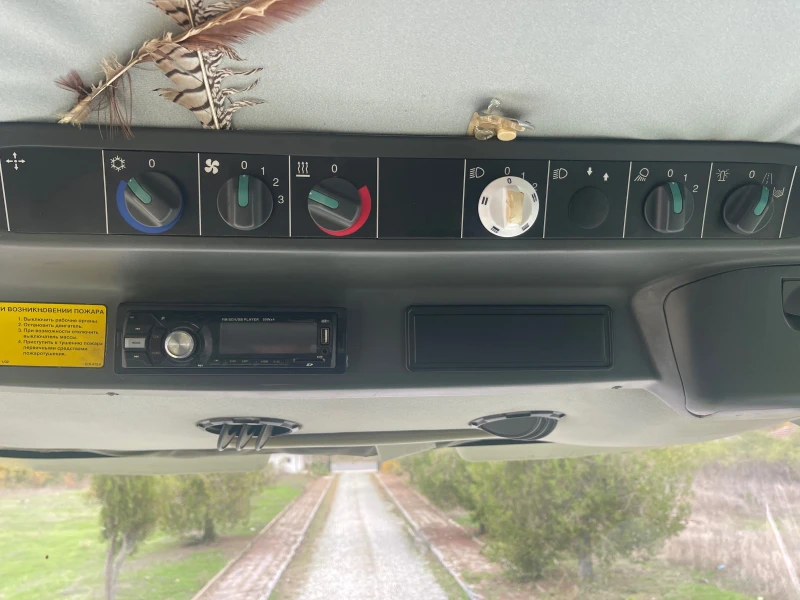 Комбайн Claas MEGA 208 DOMINATOR + CLAAS C600 ЛИЗИНГ, снимка 13 - Селскостопанска техника - 52053526