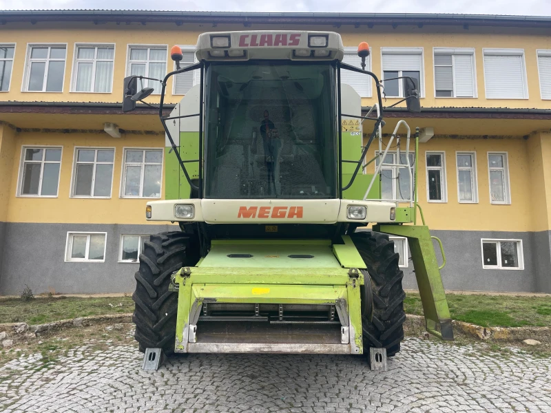 Комбайн Claas MEGA 208 DOMINATOR + CLAAS C600 ЛИЗИНГ, снимка 2 - Селскостопанска техника - 52053526