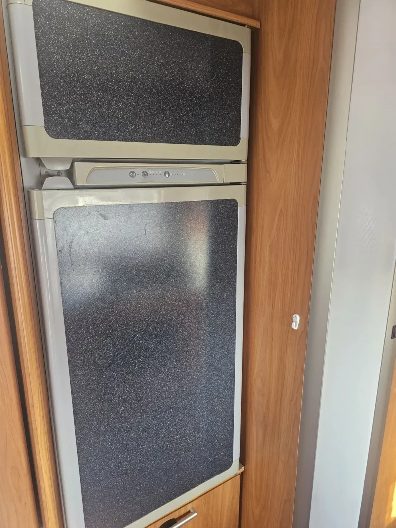 Кемпер HYMER / ERIBA S 650, снимка 11 - Каравани и кемпери - 51533815