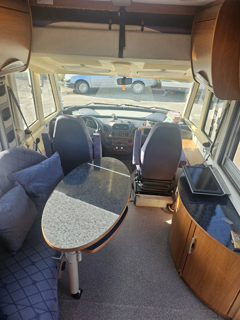 Кемпер HYMER / ERIBA S 650, снимка 13 - Каравани и кемпери - 51533815