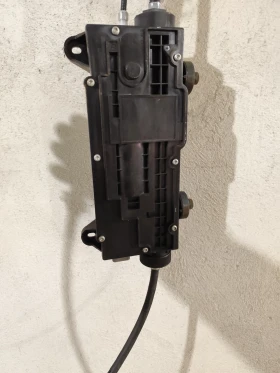 Продавам модул Електронна ръчната спирачка за LR Range Rover, Part Number: LR019223, снимка 2