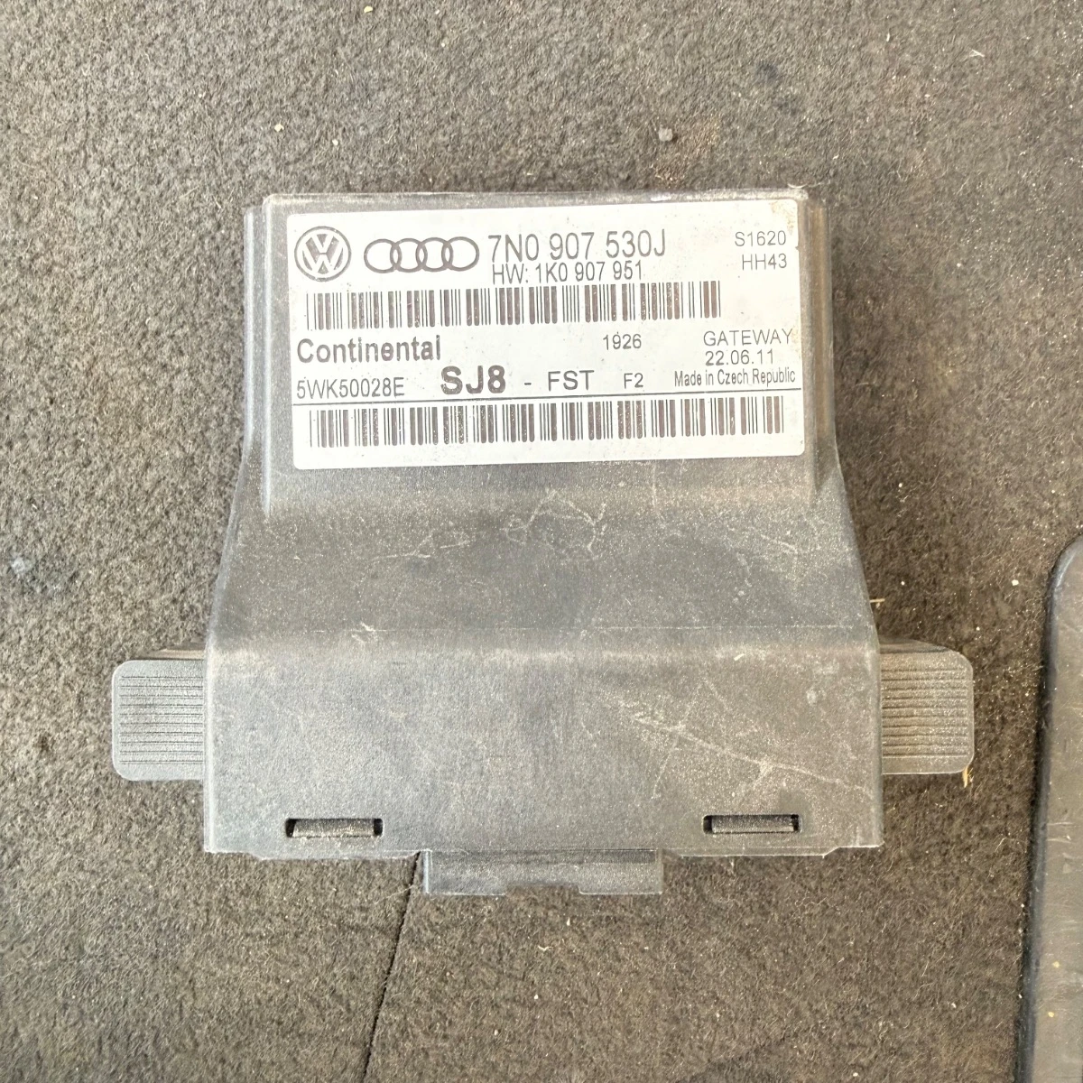 Gateway модул за Volkswagen 7N0907530J-1374