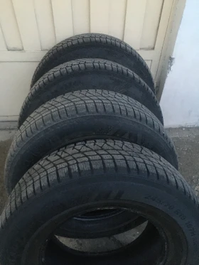 Гуми Зимни 245/70R16, снимка 9 - Гуми и джанти - 48881359