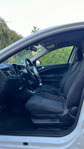 Alfa Romeo Giulietta 1.6JTD/LED/6 скорости/ Регистрирана, снимка 11