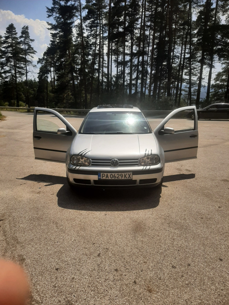 VW Golf 1.6 105к., снимка 7 - Автомобили и джипове - 46365692