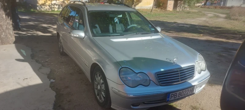 Mercedes-Benz C 180 2.0 газ, снимка 1 - Автомобили и джипове - 47423912