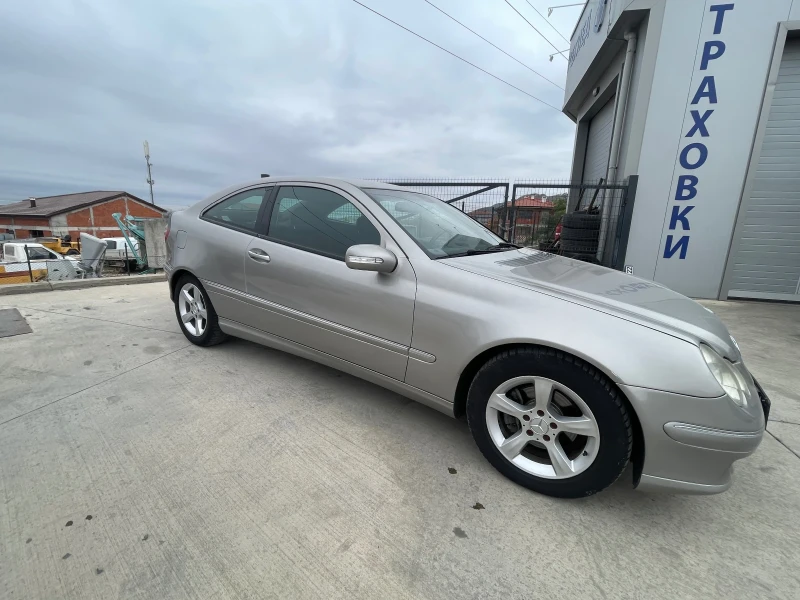 Mercedes-Benz C 180 * Facelift* Avangarde* , снимка 6 - Автомобили и джипове - 48070258