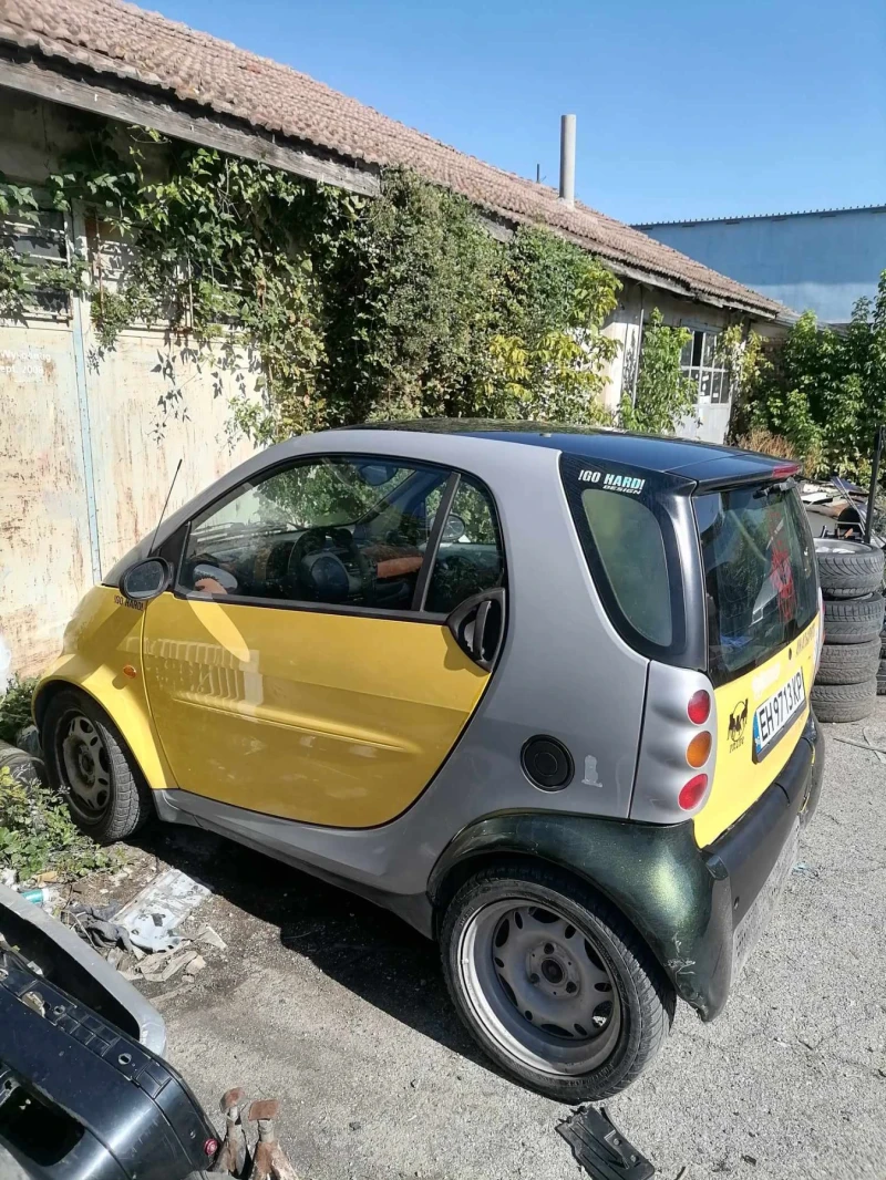 Smart Fortwo, снимка 2 - Автомобили и джипове - 48117480