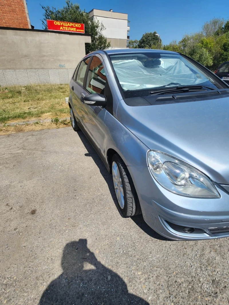 Mercedes-Benz B 180, снимка 3 - Автомобили и джипове - 48117650