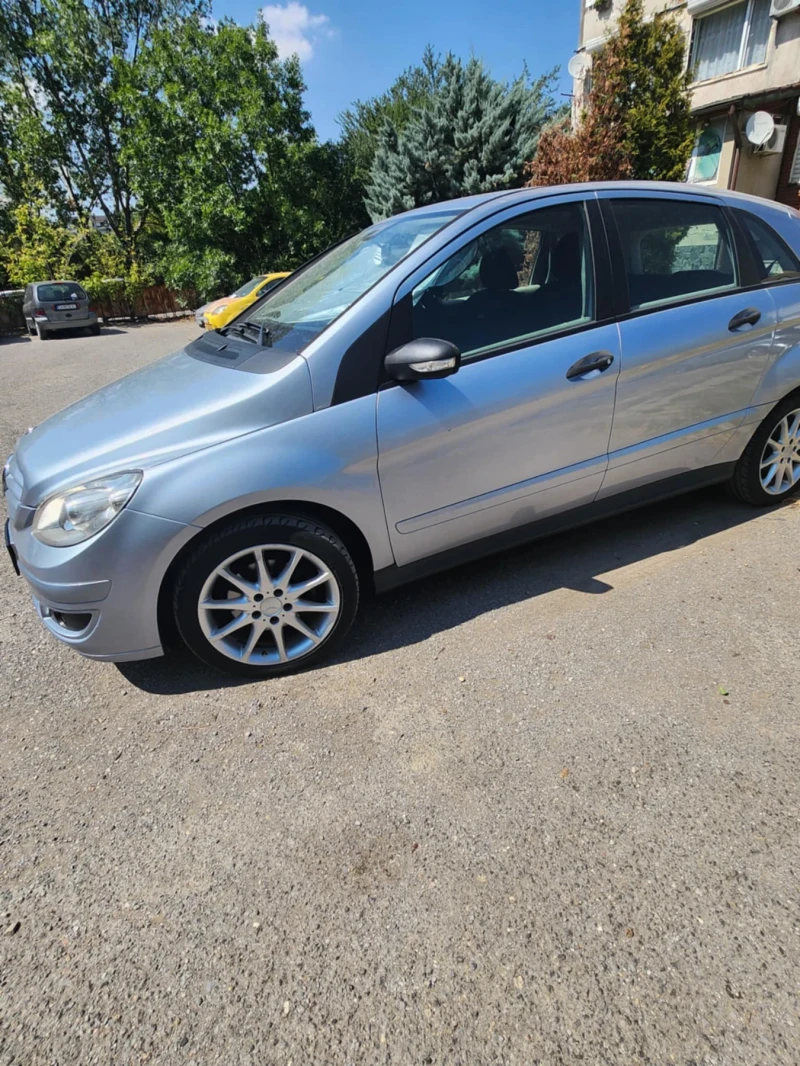 Mercedes-Benz B 180, снимка 7 - Автомобили и джипове - 48117650