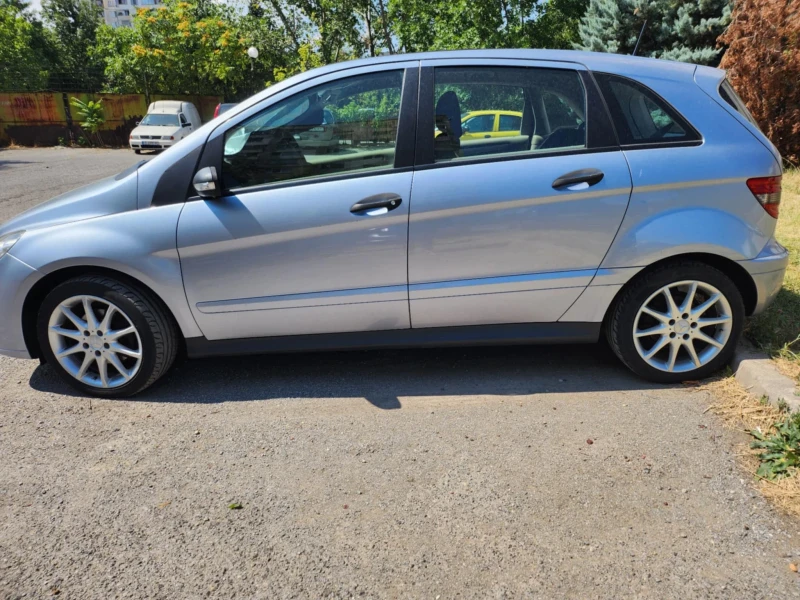 Mercedes-Benz B 180, снимка 6 - Автомобили и джипове - 48117650