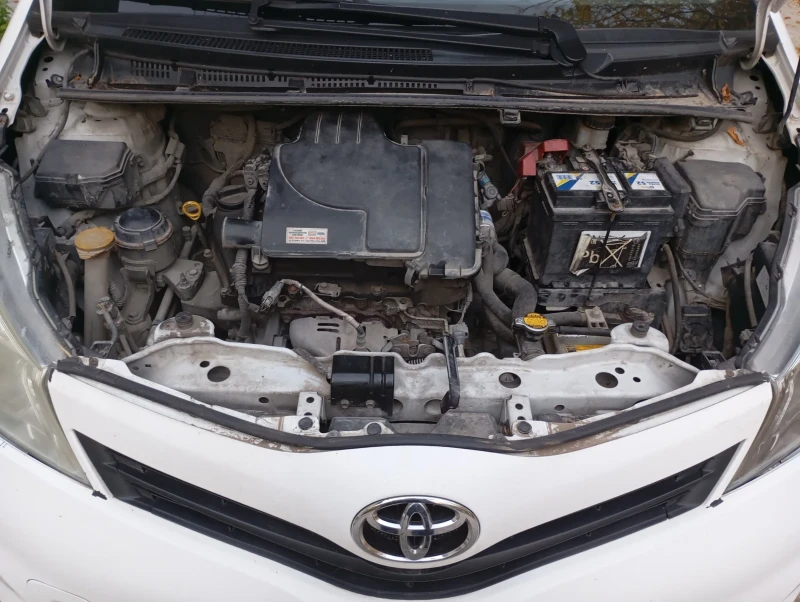 Toyota Yaris, снимка 7 - Автомобили и джипове - 48370898