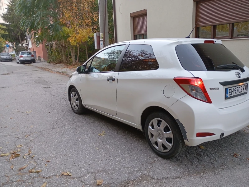 Toyota Yaris, снимка 9 - Автомобили и джипове - 48370898