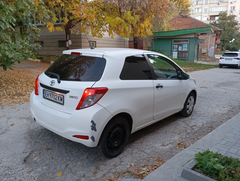 Toyota Yaris, снимка 4 - Автомобили и джипове - 48370898