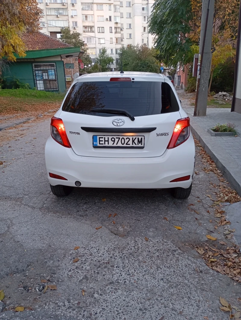 Toyota Yaris, снимка 10 - Автомобили и джипове - 48370898