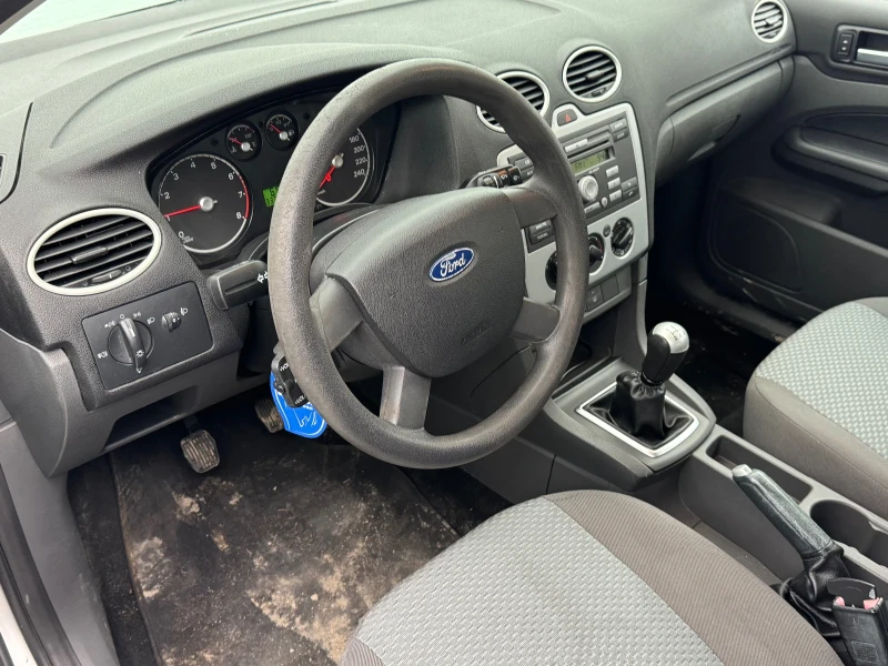 Ford Focus 1.6 бензин, снимка 2 - Автомобили и джипове - 49122548