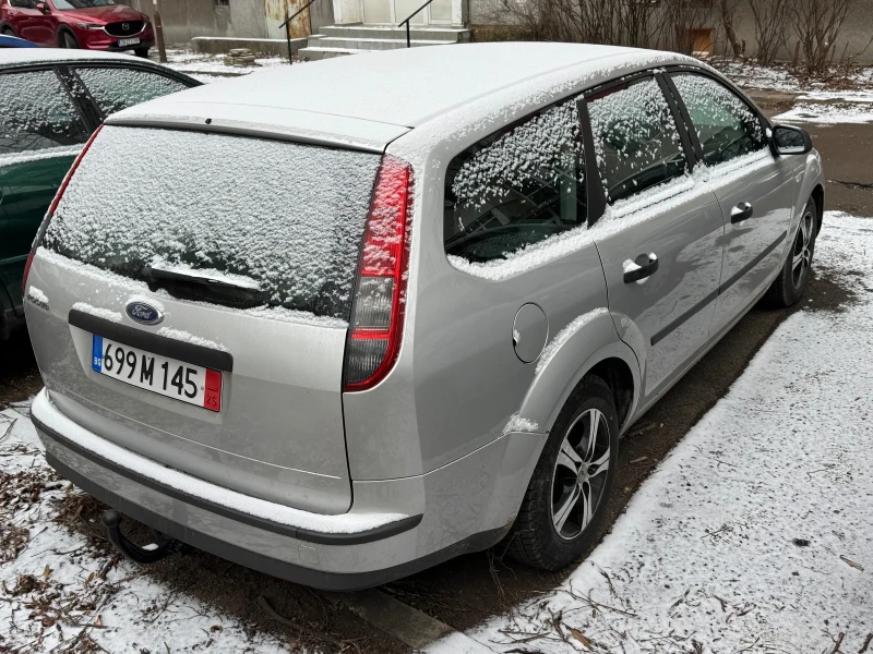 Ford Focus 1.6 бензин, снимка 4 - Автомобили и джипове - 49122548