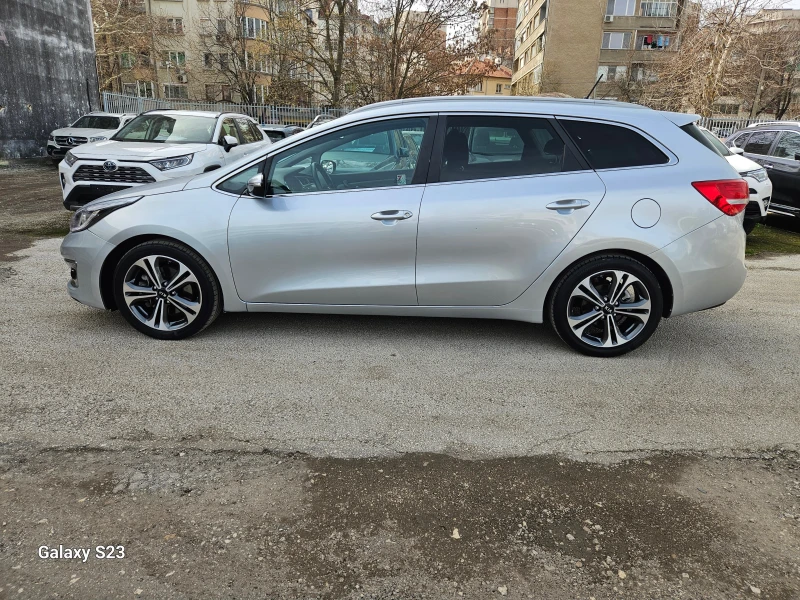 Kia Ceed 1.6 CRDI , снимка 7 - Автомобили и джипове - 49454783