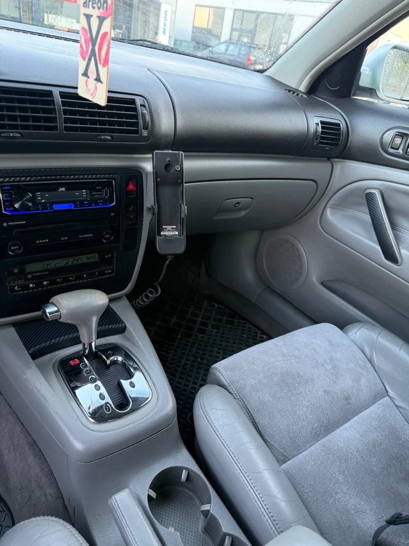 VW Passat B5.5 2.5TDI 4MOTION, снимка 9 - Автомобили и джипове - 51501833