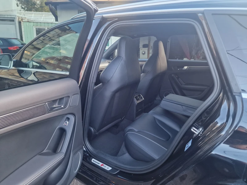 Audi Rs4 Avant 4.2 FSI QUATTRO, снимка 10 - Автомобили и джипове - 52007763
