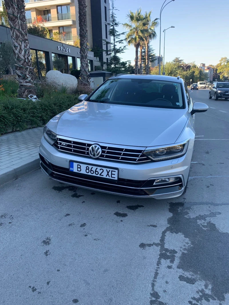 VW Passat R-Line, LED, NAVi, Дистроник, Camera и др., снимка 3 - Автомобили и джипове - 52119334