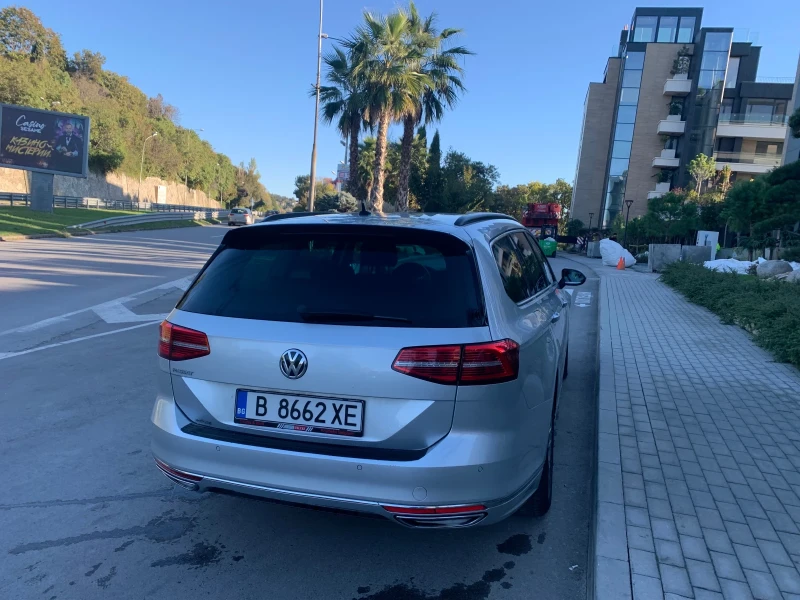 VW Passat R-Line, LED, NAVi, Дистроник, Camera и др., снимка 4 - Автомобили и джипове - 52119334