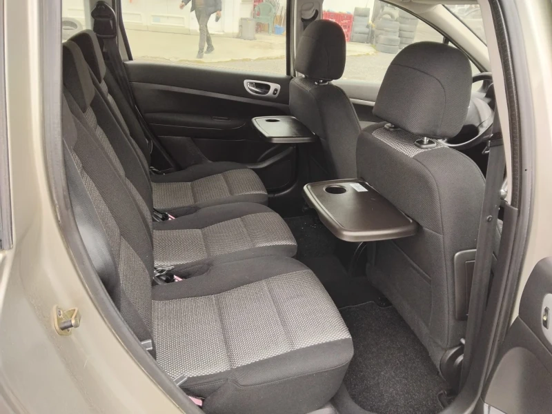 Peugeot 307 1.6HDI, 109кс.5ск., снимка 7 - Автомобили и джипове - 52970705