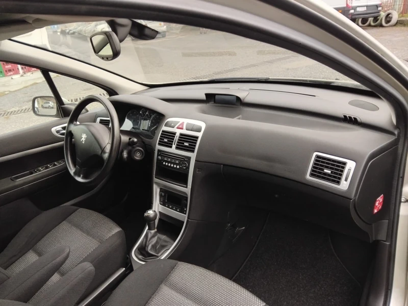 Peugeot 307 1.6HDI, 109кс.5ск., снимка 9 - Автомобили и джипове - 52970705
