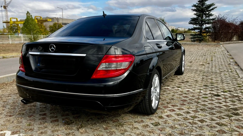 Mercedes-Benz C 220, снимка 6 - Автомобили и джипове - 53135185