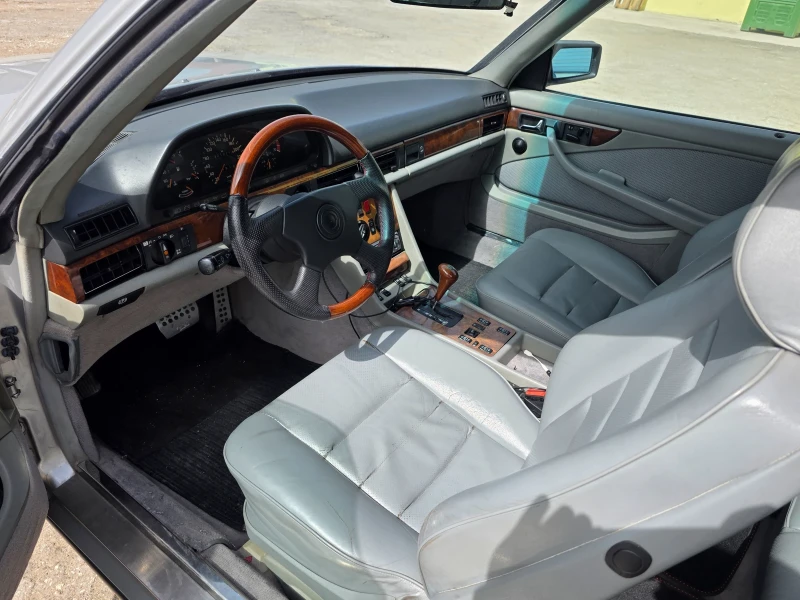 Mercedes-Benz 126 SEC, снимка 9 - Автомобили и джипове - 53367349