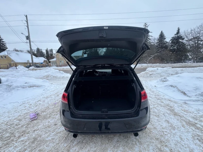 VW Golf 2.0T Autobahn 4-Door* АвтоКредит* (Цена до БГ) , снимка 5 - Автомобили и джипове - 53447790