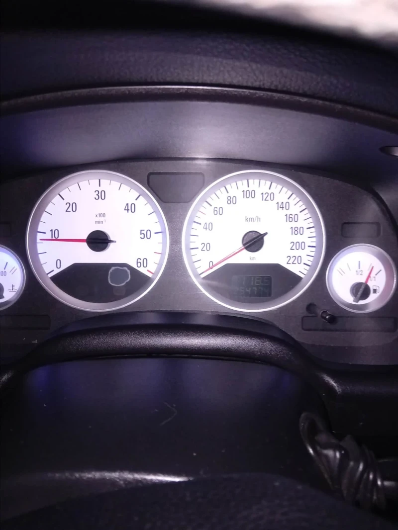 Opel Astra, снимка 11 - Автомобили и джипове - 53577682