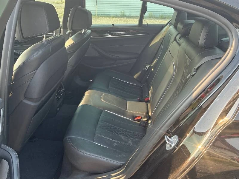 BMW 550 * АВТОКРЕДИТ * ГЛАВНО ПРЕДСТАВИТЕЛСТВО, снимка 15 - Автомобили и джипове - 55948668