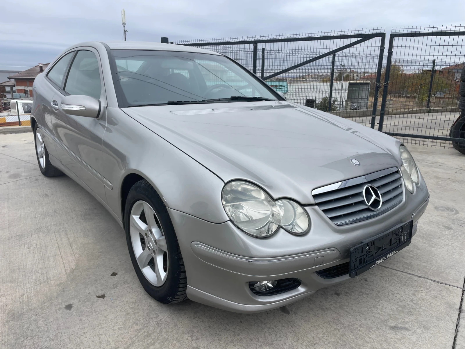 Mercedes-Benz C 180 * Facelift* Avangarde*  - изображение 8