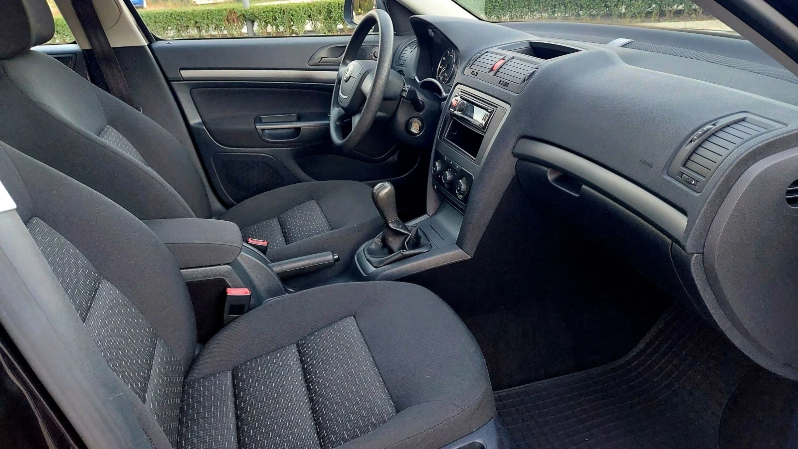 Skoda Octavia 1.6I KOMBI - изображение 4