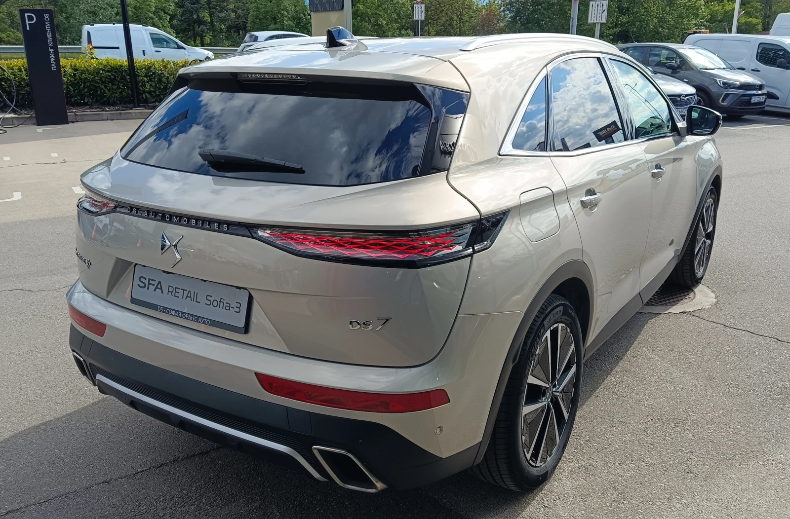 DS DS 7 RIVOLI E-TENSE 300 hp 4X4 EAT8 - изображение 6
