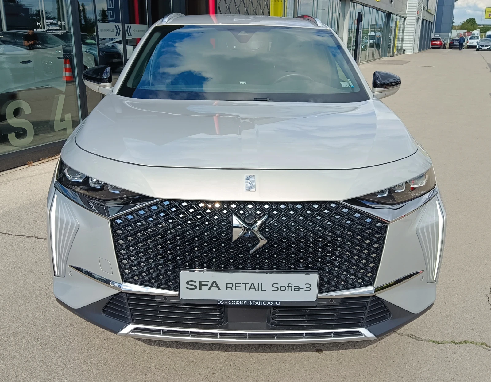 DS DS 7 RIVOLI E-TENSE 300 hp 4X4 EAT8 - изображение 8