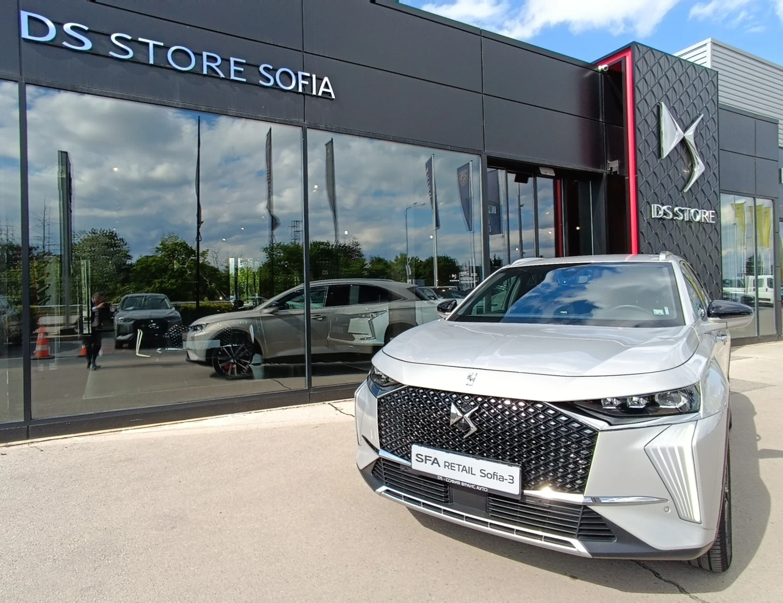 DS DS 7 RIVOLI E-TENSE 300 hp 4X4 EAT8 | Mobile.bg   14