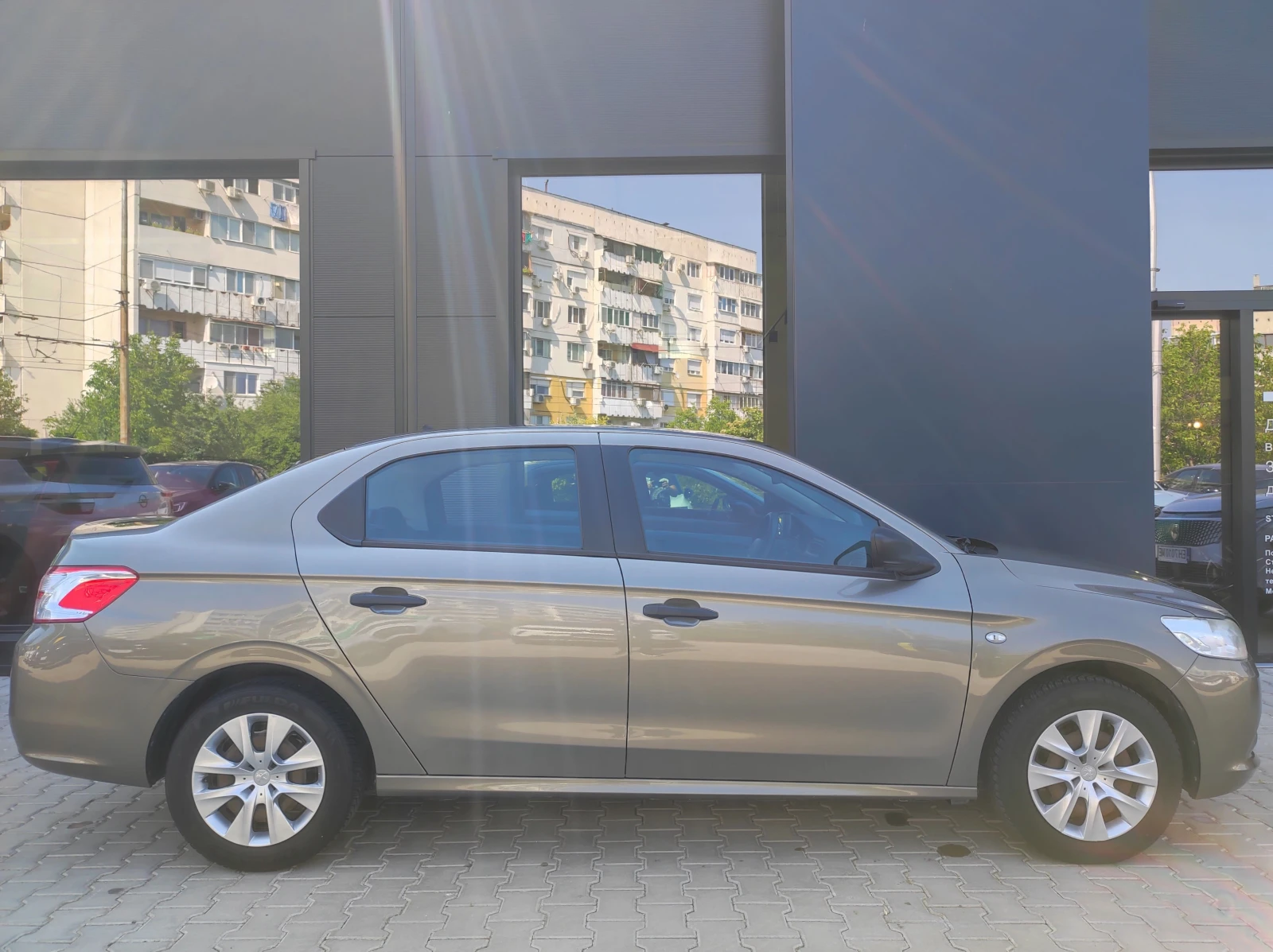 Peugeot 301 1.2i VTI Бензин LPG (72hp) MT5 - изображение 4