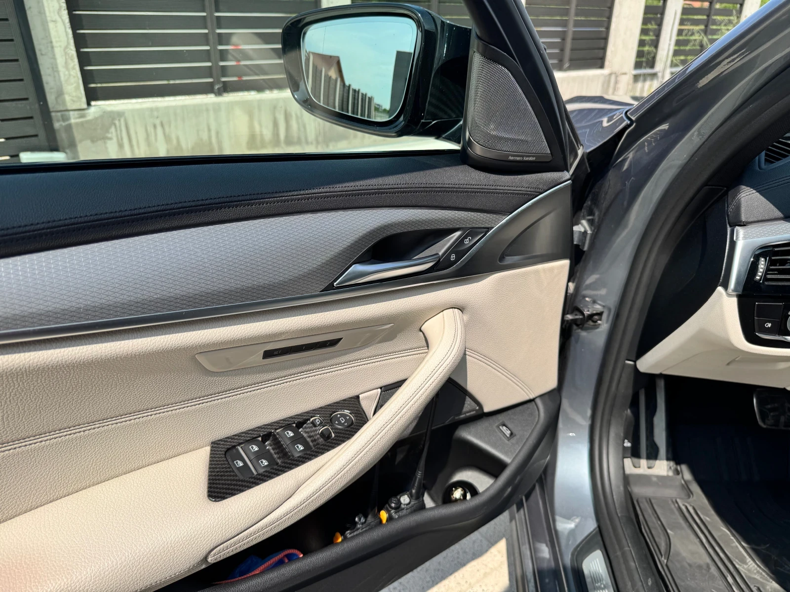 BMW 550 M550d xDrive, 93K KM, Int Steering, 360Cam, CarP  - изображение 8