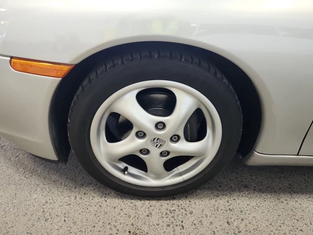 Porsche Boxster * 2DR ROADSTER MANUAL * CARFAX * БЕЗ ПЪРВОНАЧАЛНА  - изображение 6