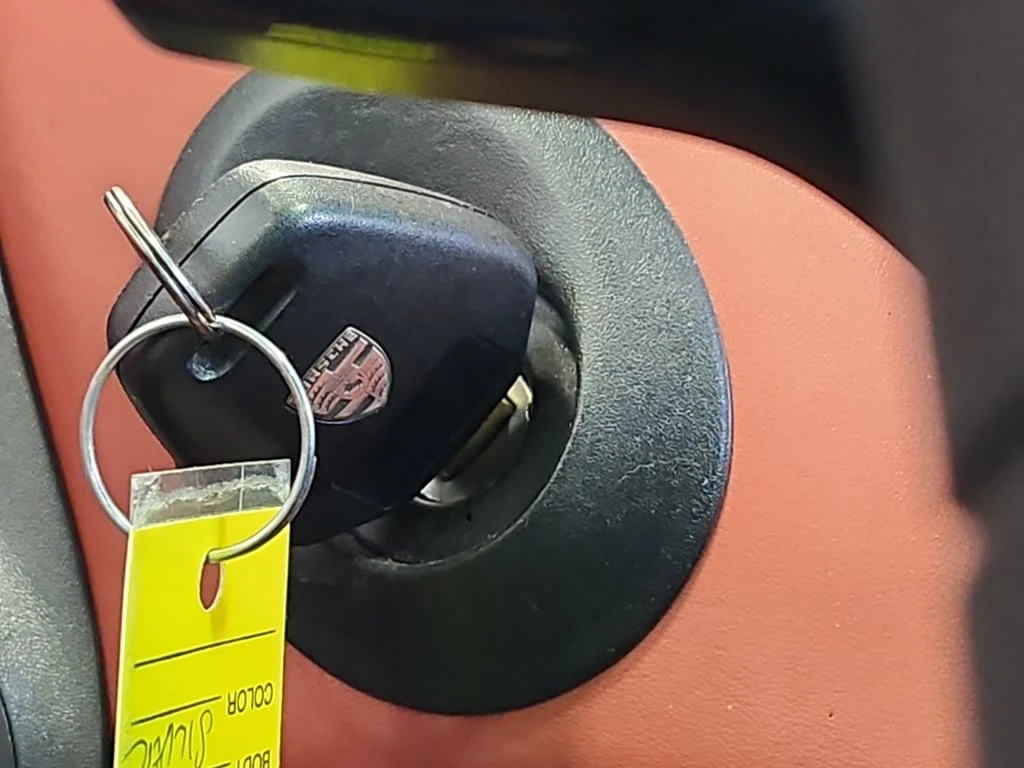 Porsche Boxster * 2DR ROADSTER MANUAL * CARFAX * БЕЗ ПЪРВОНАЧАЛНА  - изображение 8