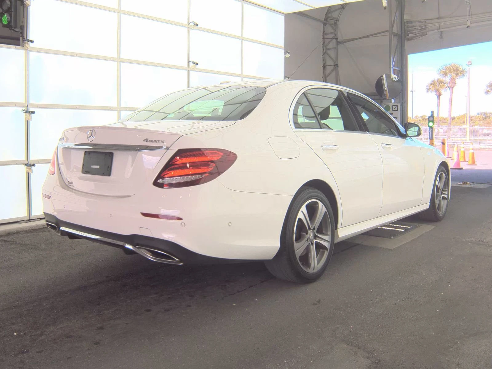 Mercedes-Benz E 300 4MATIC* AMG-PACK* BURMESTER* .*  | Mobile.bg   6