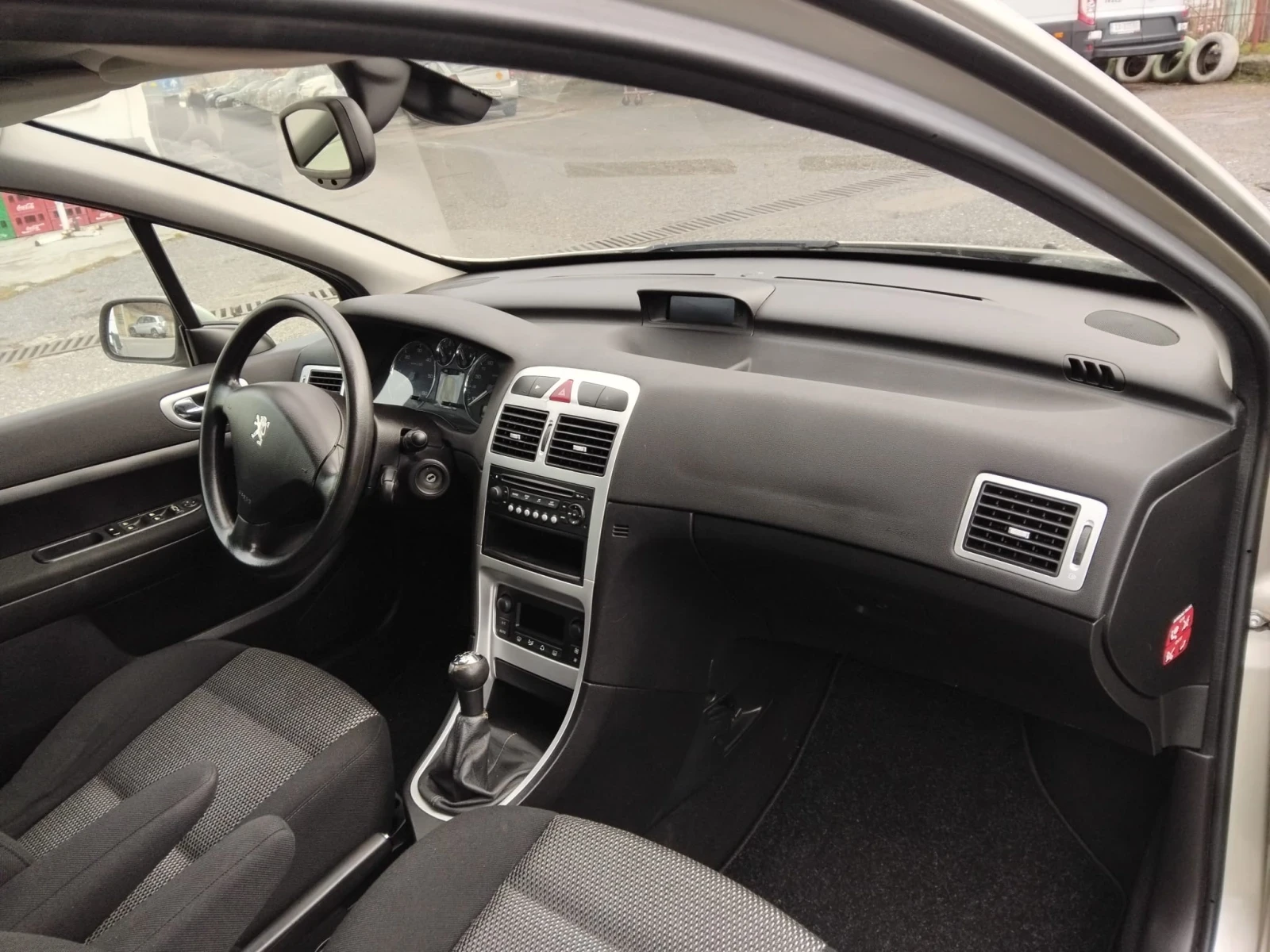 Peugeot 307 1.6HDI, 109кс.5ск. - изображение 9