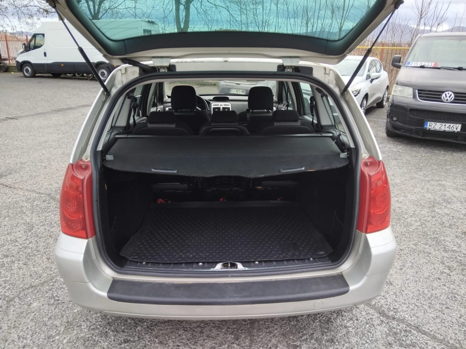 Peugeot 307 1.6HDI, 109кс.5ск. - изображение 6