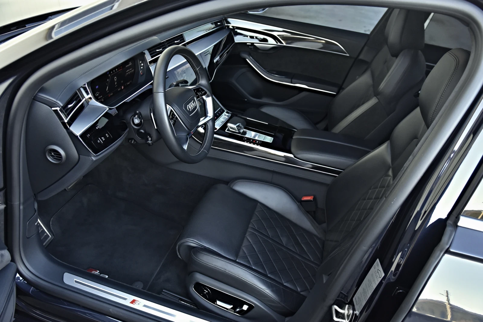 Audi S8 4.0 V8T B&O RS-SITZE 21" CERAMIC 360 CARBON LE, снимка 8 - Автомобили и джипове - 53757132