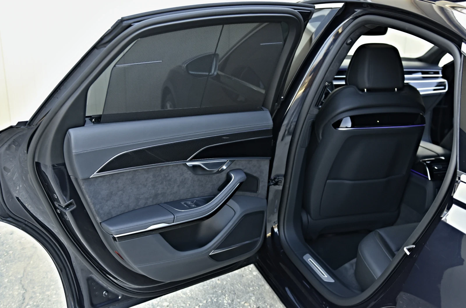 Audi S8 4.0 V8T B&O RS-SITZE 21" CERAMIC 360 CARBON LE, снимка 17 - Автомобили и джипове - 53757132